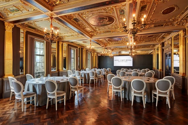 Pompadour Ballroom - image