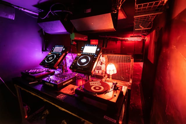 The Glove That Fits - image