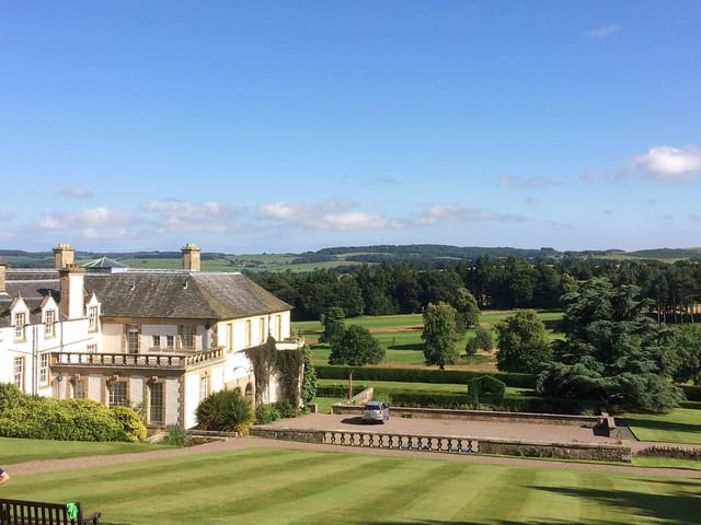 Hill of Tarvit - image