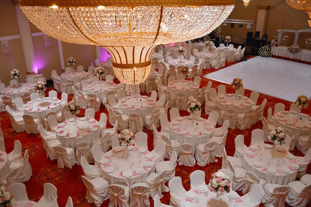 Banquet hall - image