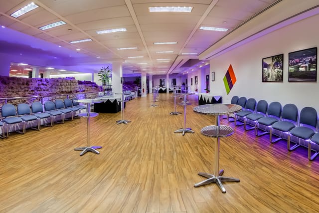 Cornhill Suite - image