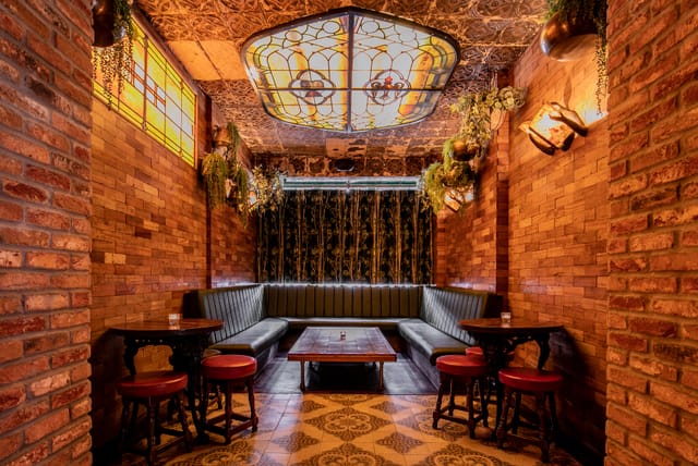 Stage side booth - image