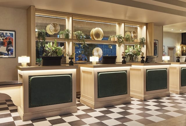 Leo's Restaurant - image