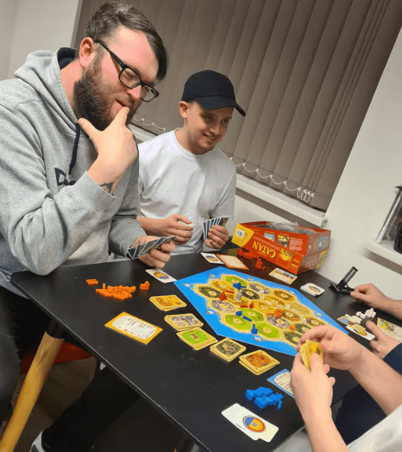 Board game café - image