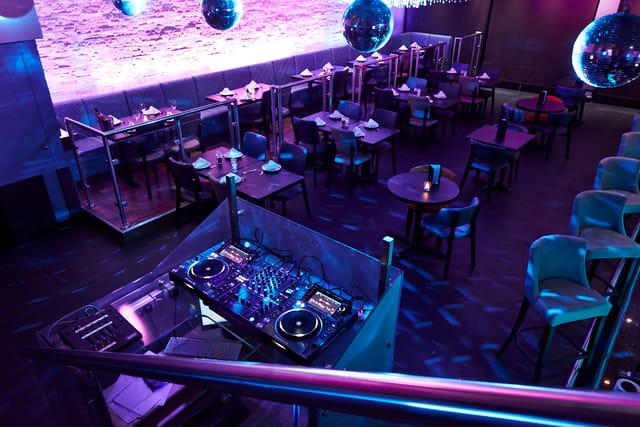 Exclusive & Semi Exclusives - image