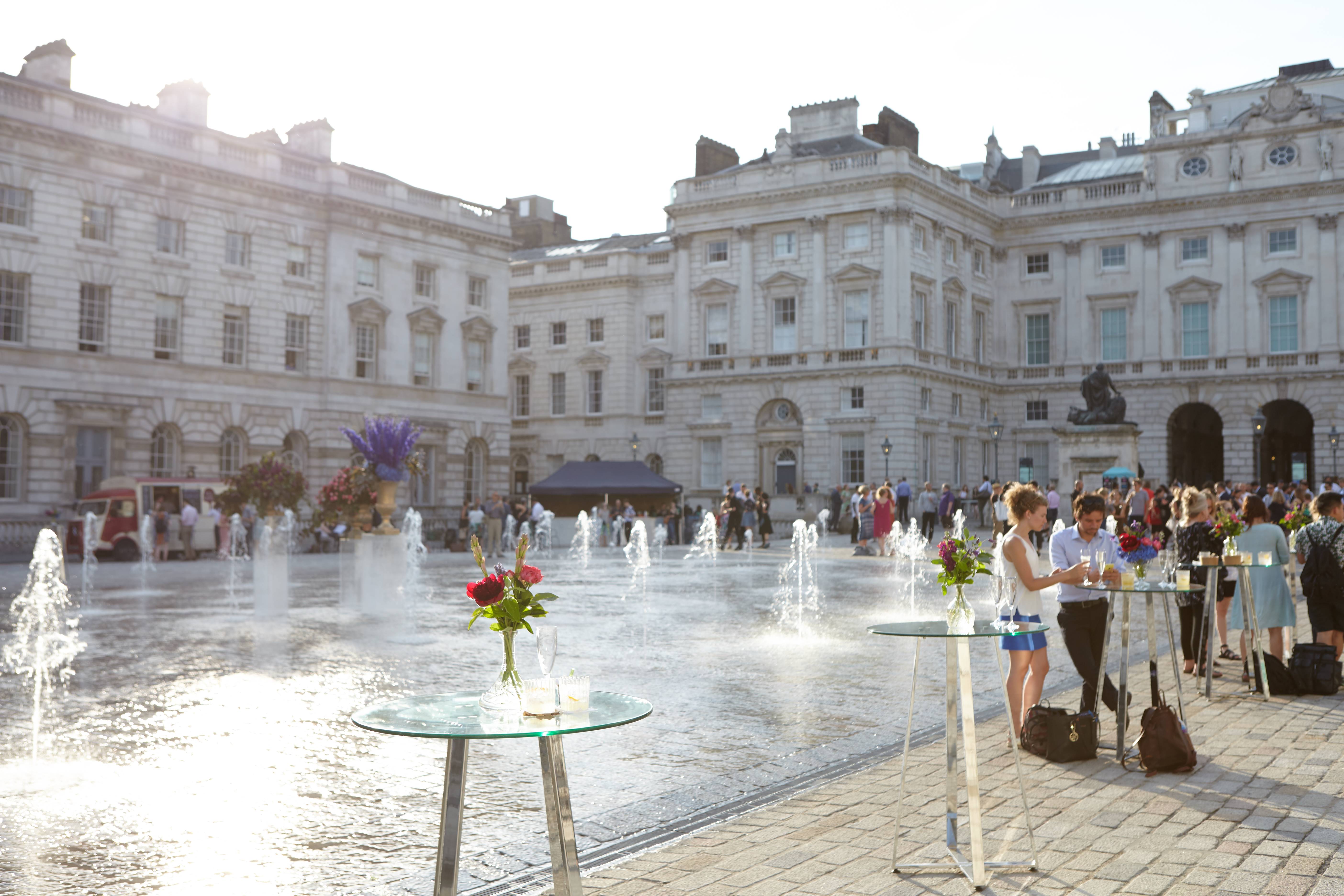 The Edmond J. Safra Fountain Court - qvyebkbidka.jpg