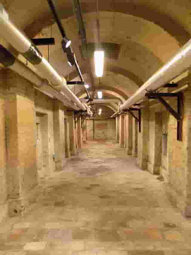 Lightwells and Deadhouse