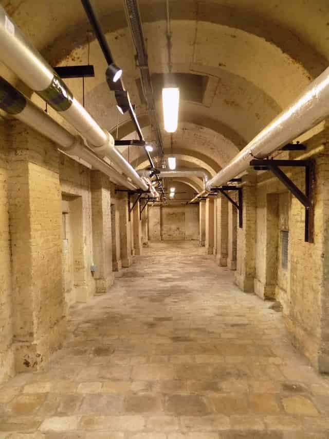 Lightwells and Deadhouse