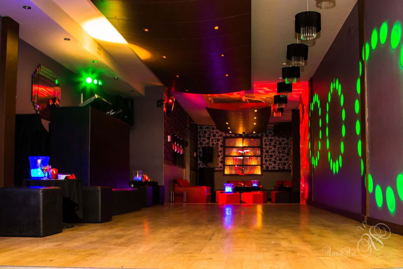 Versatile event space at SILK CAMDEN with contemporary decor and dynamic lighting.