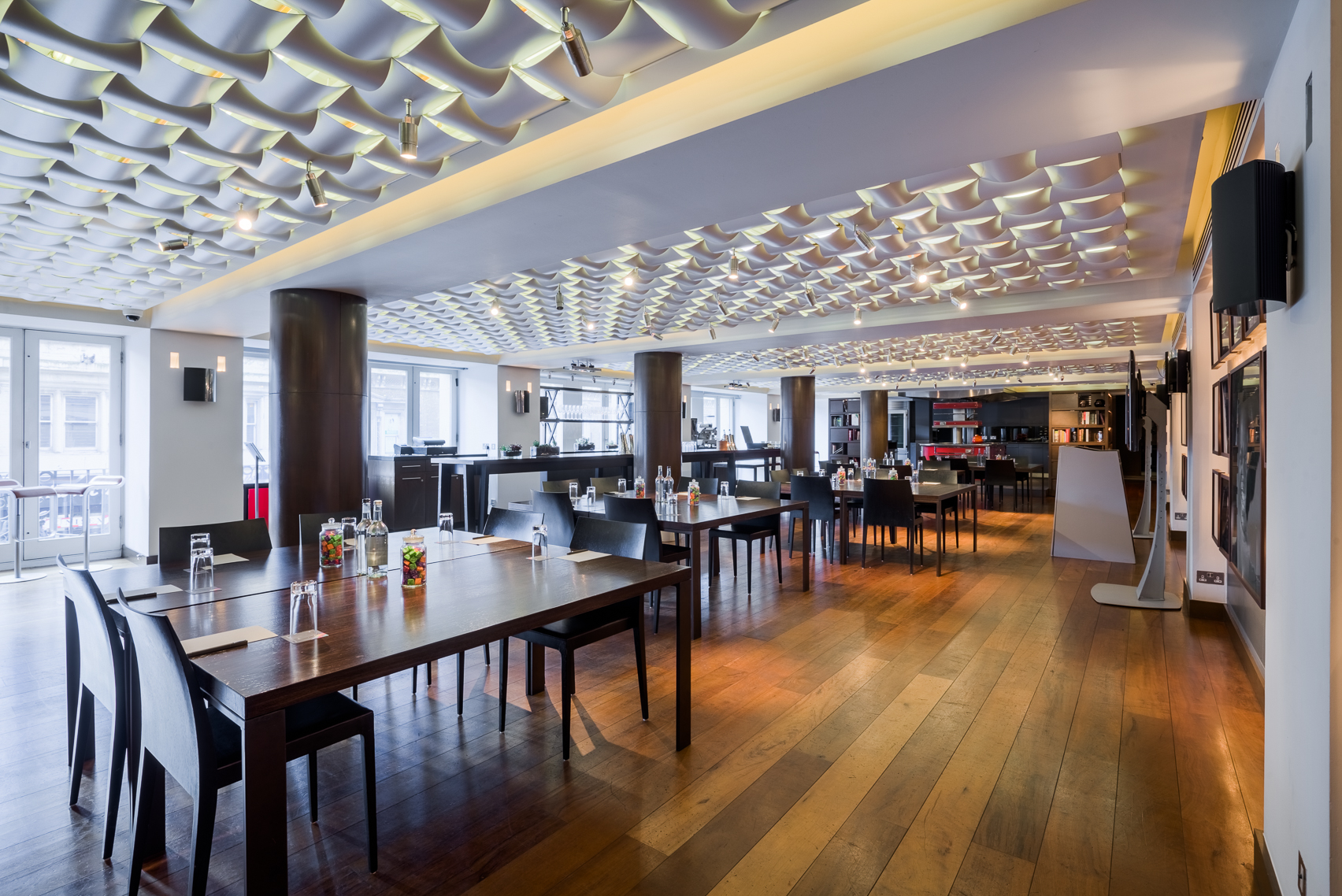 Modern Andaz Studio restaurant in London, ideal for corporate meetings and events.
