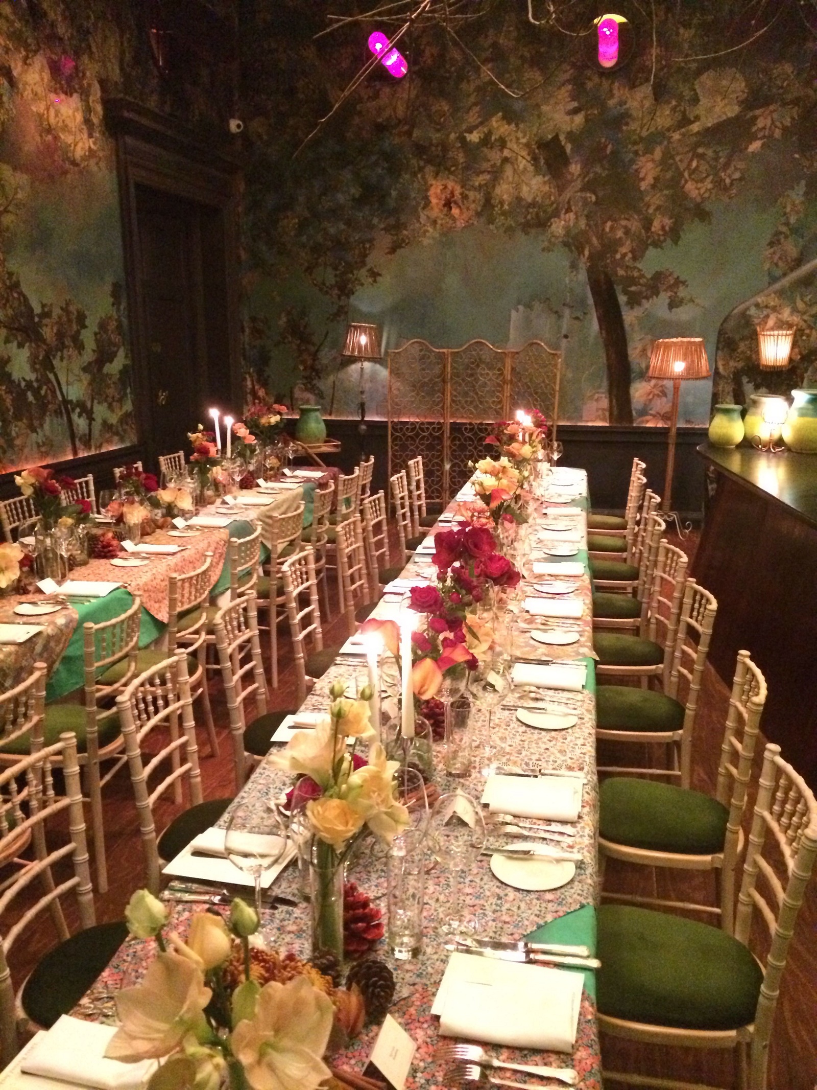 Elegant dining setup with floral centerpieces for upscale events and intimate gatherings.