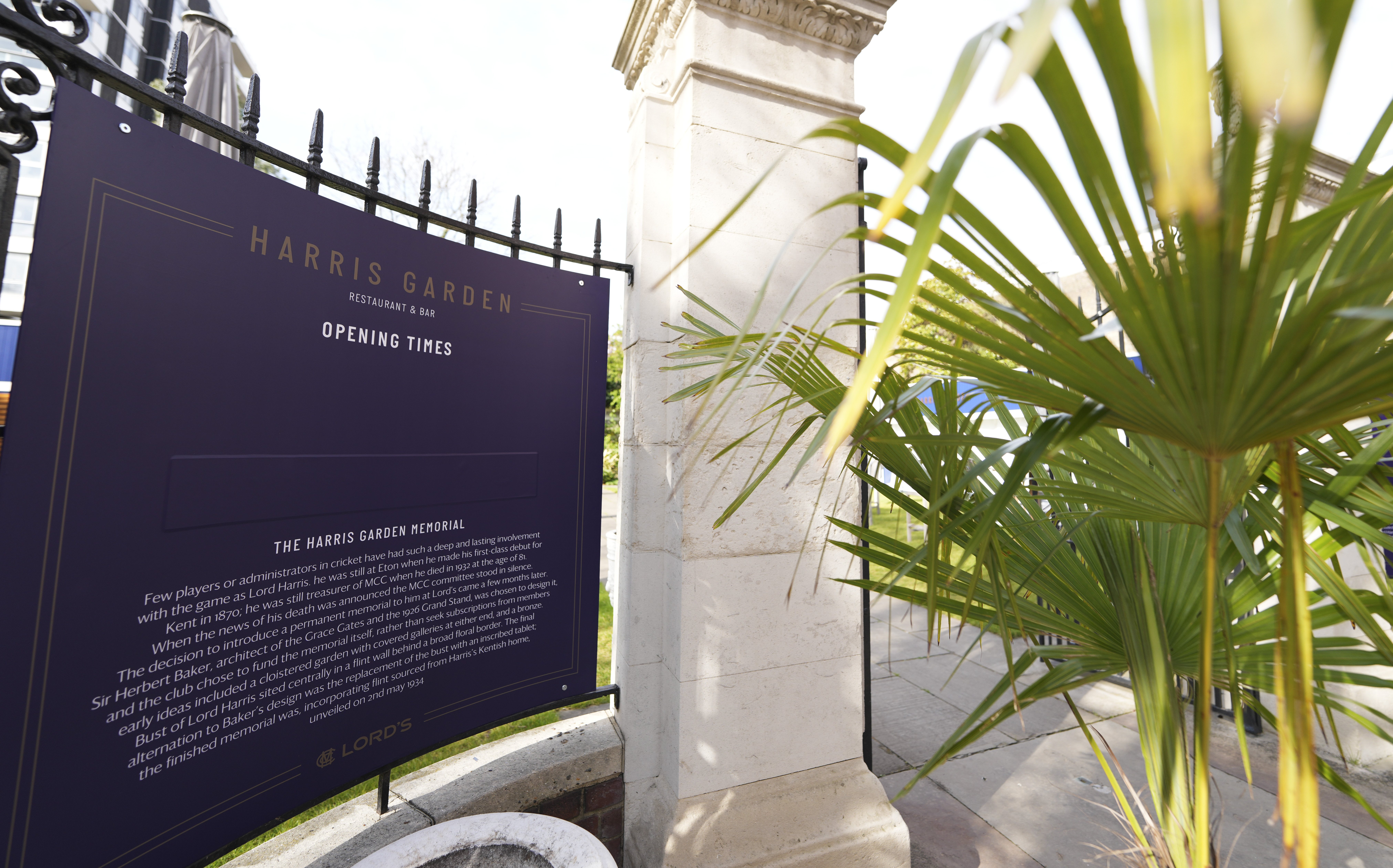 Harris Garden - 53iaimobdk1.jpg