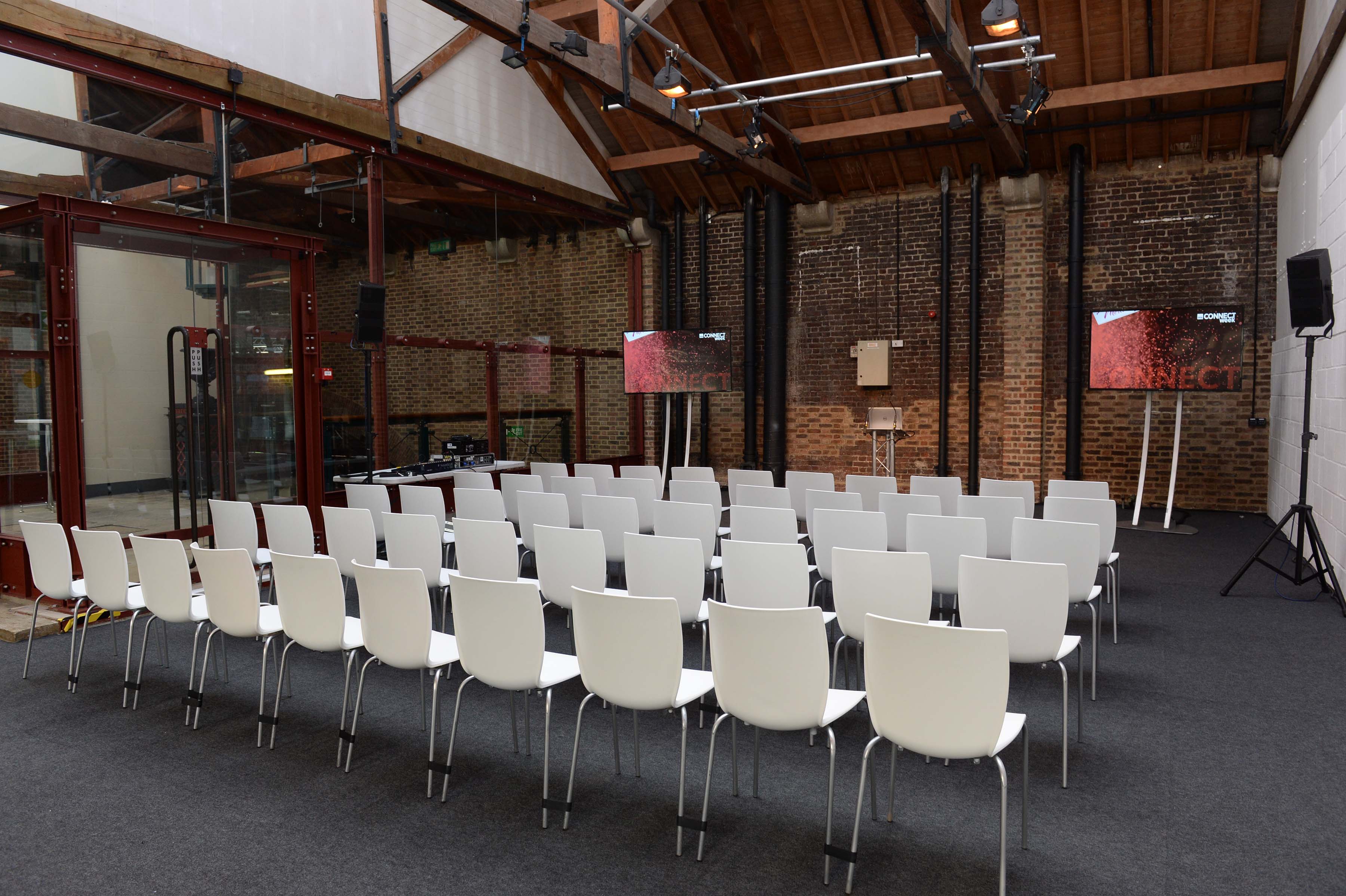 East Mall - mhghytxu2nk.jpg