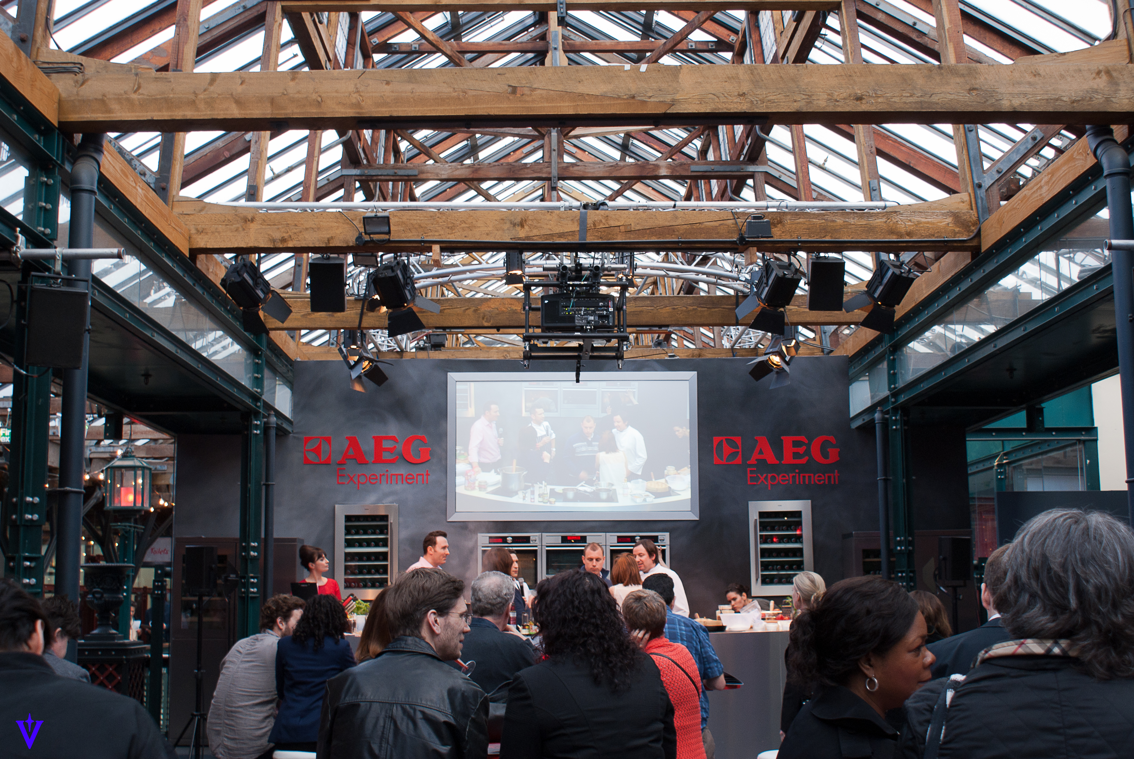 East Mall - skz14qq34qk.jpg