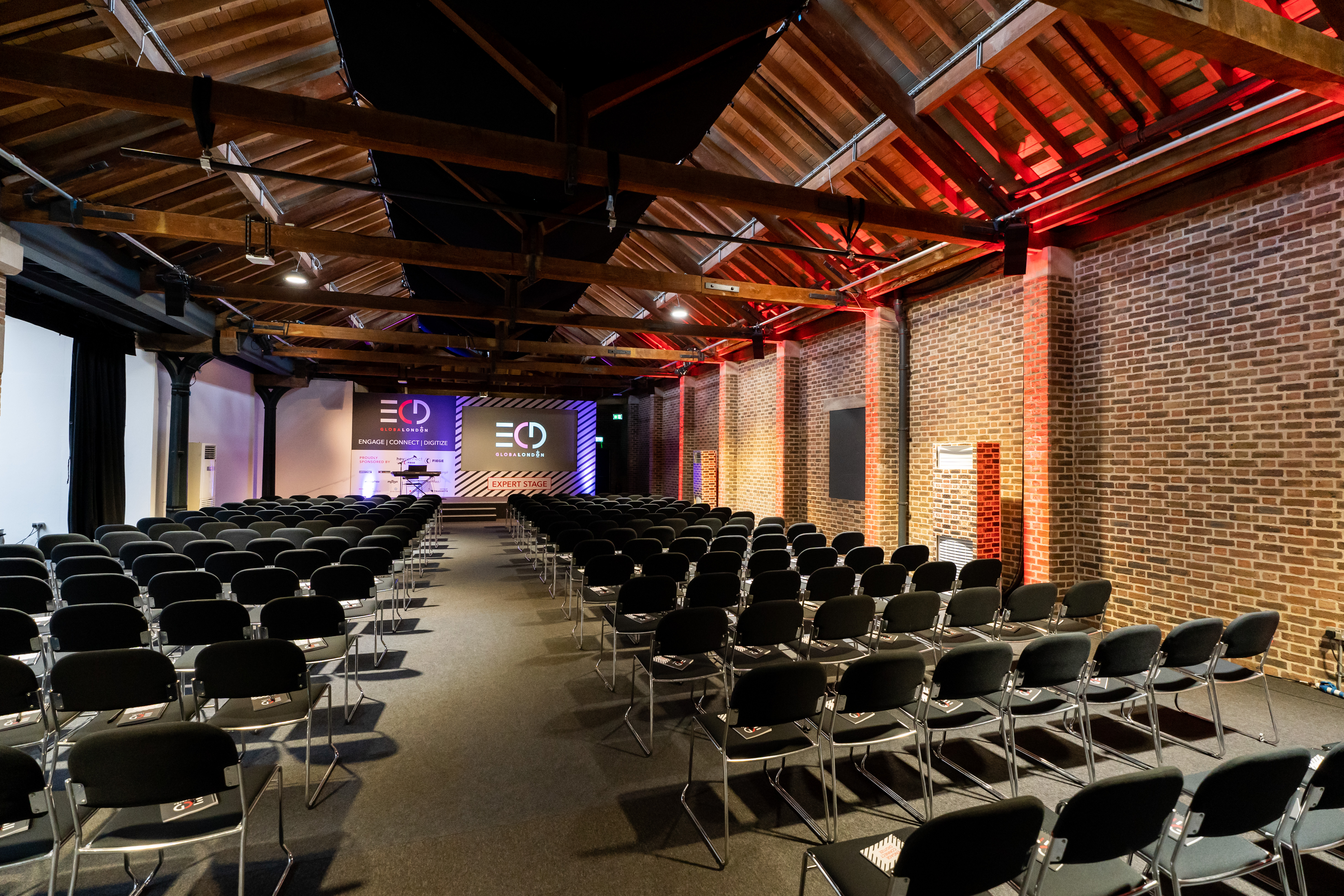 Dock Gallery - ynm552w41bc.jpg