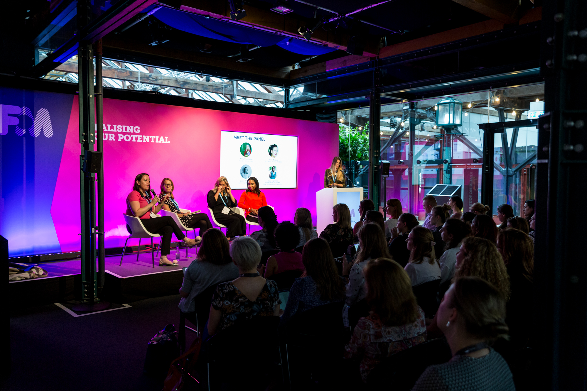 Quayside 1 & Breakouts - u4cqnayya1p.jpg