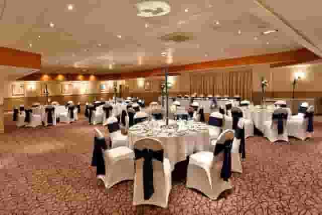 Cresta Court Hotel