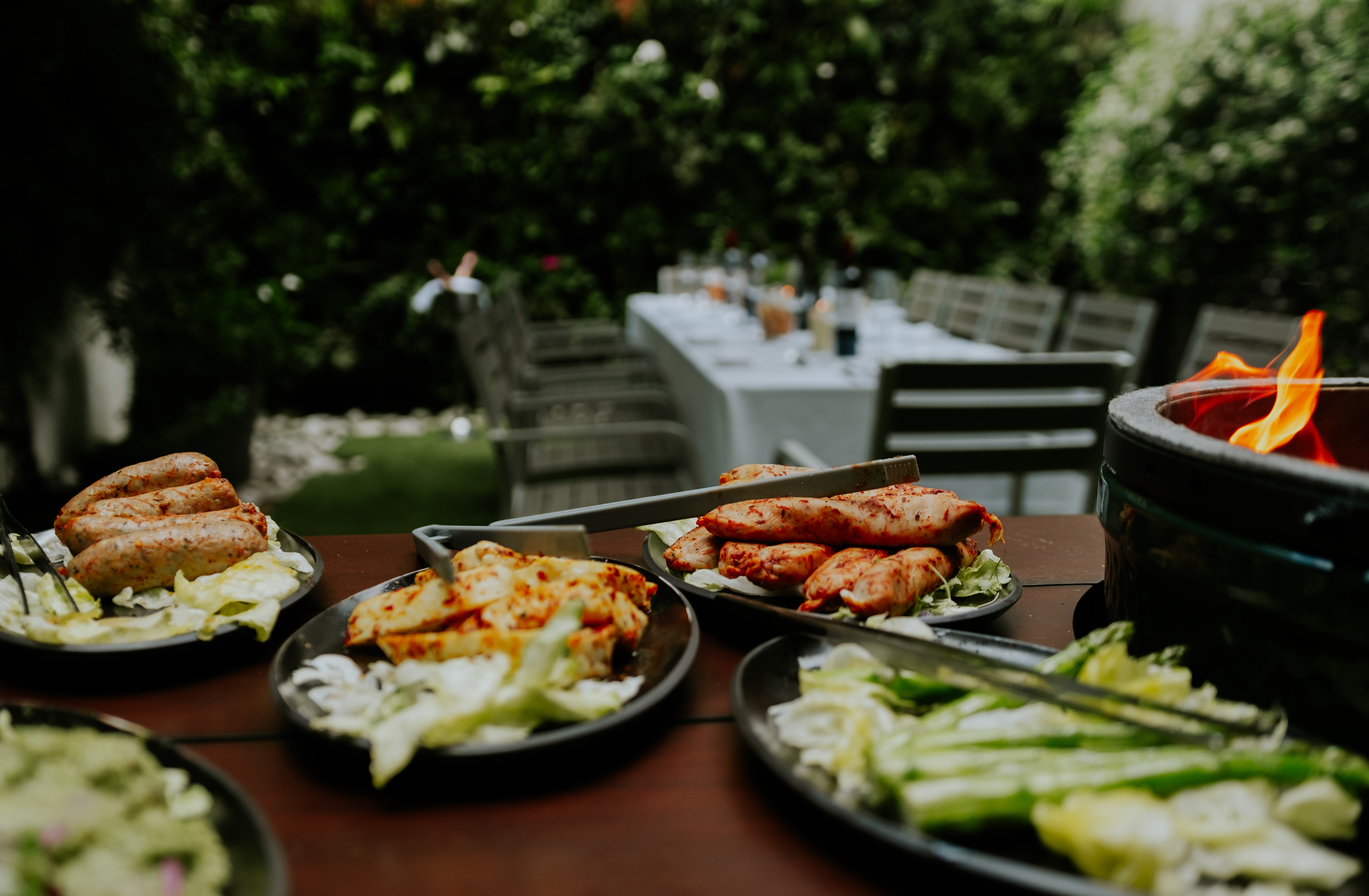 Outdoor dining setup at The Hyde Garden, Roseate House London for corporate retreats.