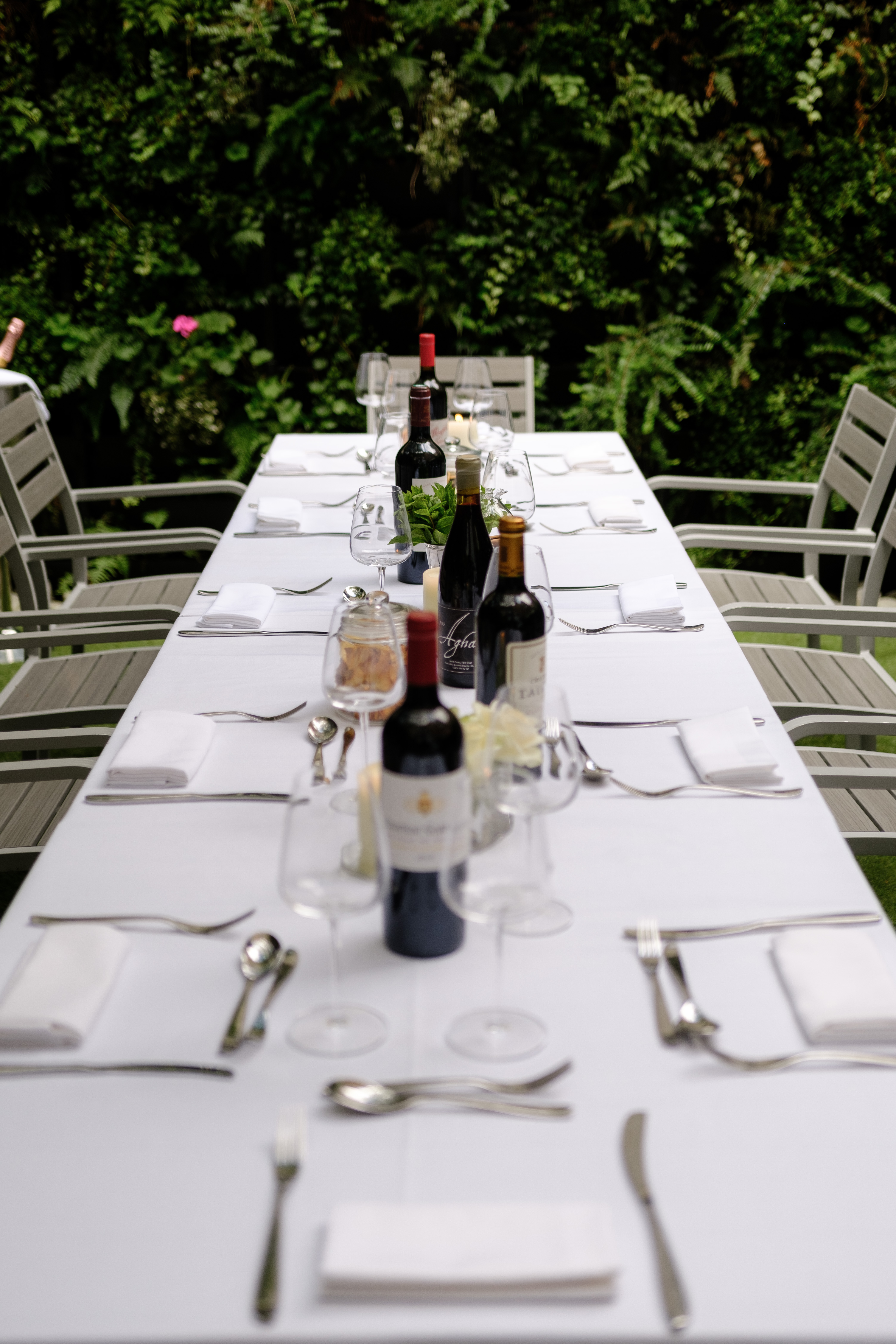 Elegant outdoor dining table at The Hyde Garden, perfect for events and celebrations.