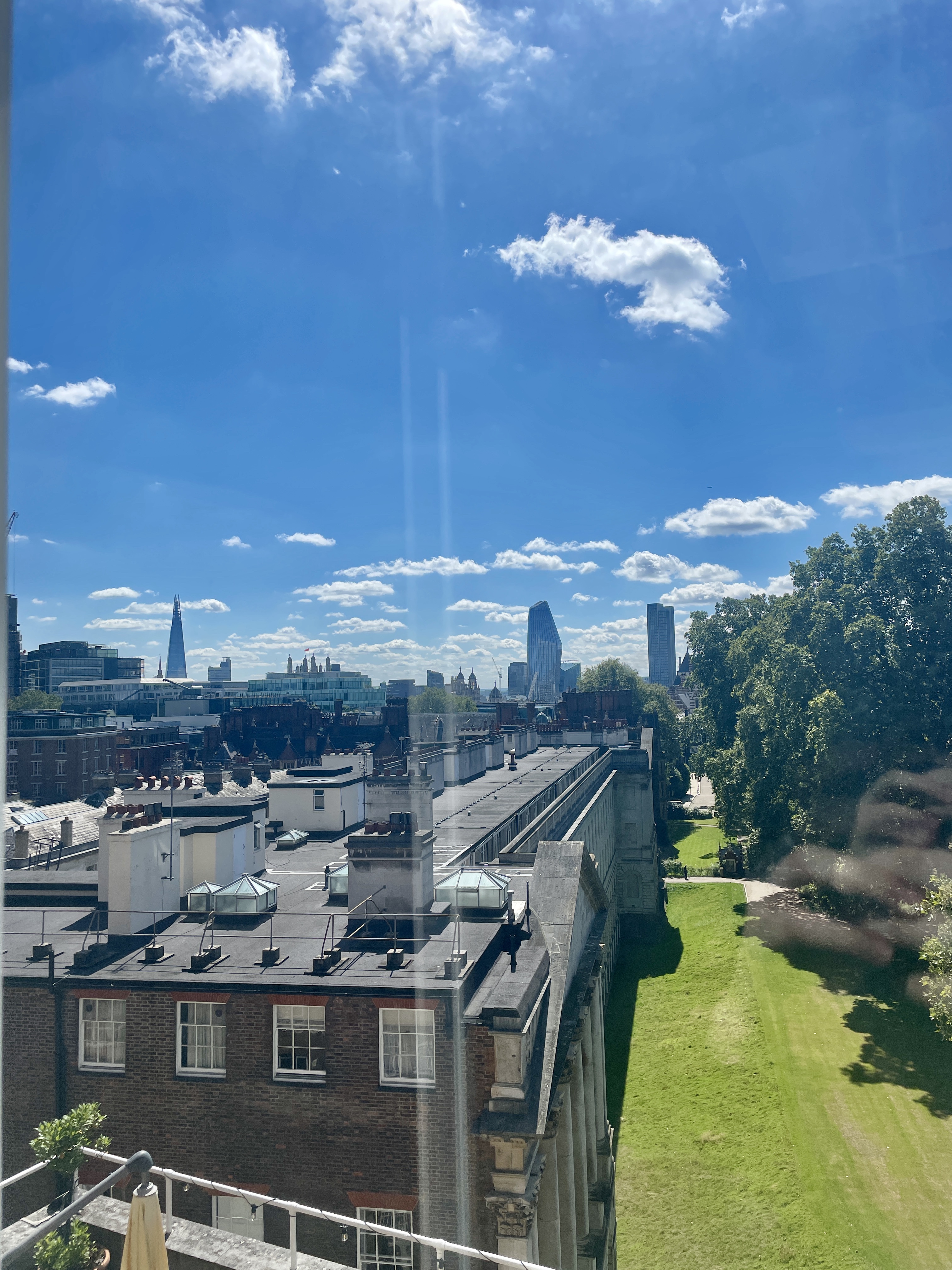 Meeting room for 14 with urban skyline, ideal for high-profile meetings and events.