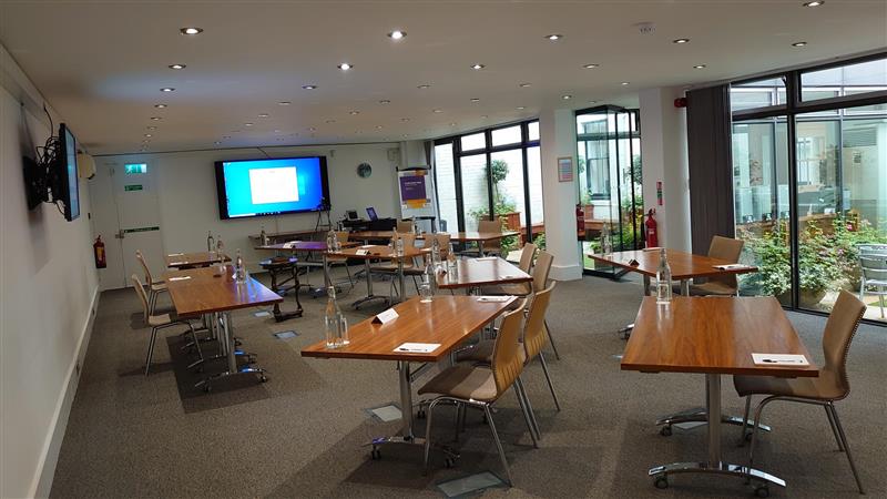 Old Library Room - 3zzjmpwfayx.jpg