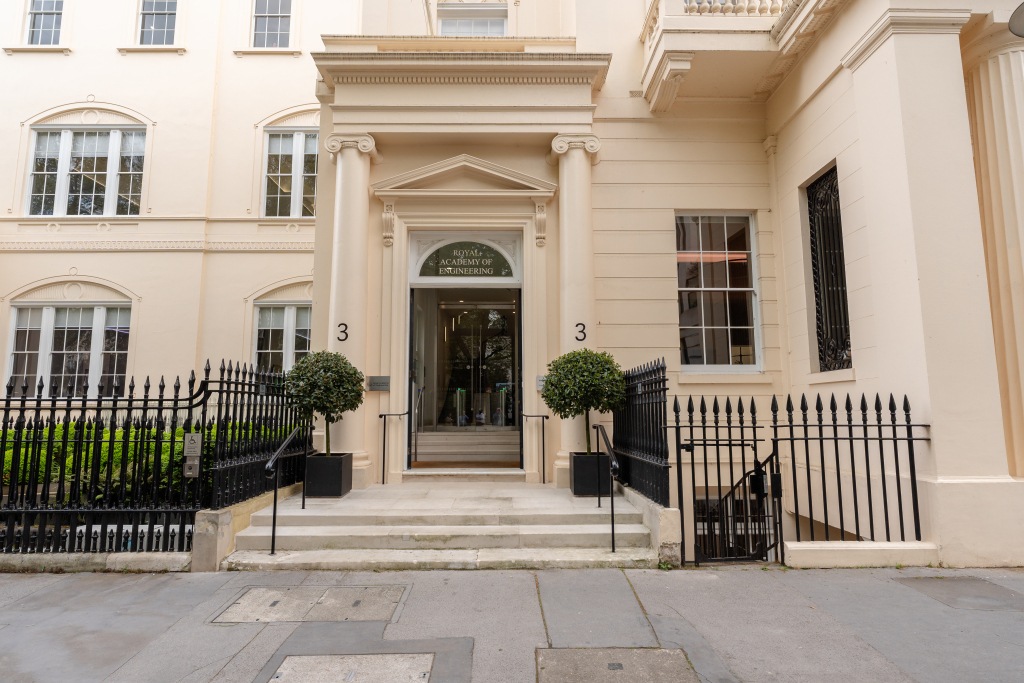 Al Qasimi and ERA Foundation Room - 98bd618d-0224-4902-8a89-4c127eb96b60.jpg