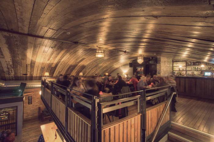 Gin Parlour - vo0v05hq2br.jpg