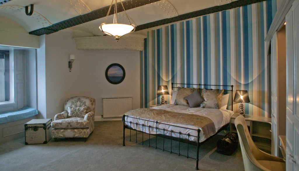 Cabaret Club hotel room in No Man's Fort, ideal for retreats and meetings.