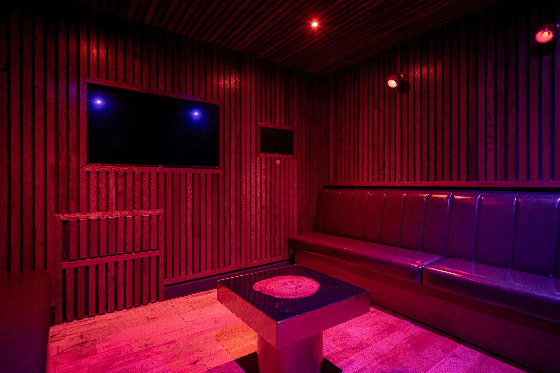 The Old Queen's Head - image 1