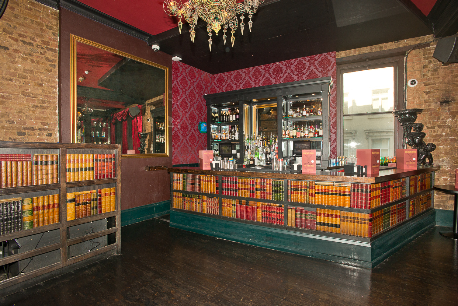 Stylish Boudoir bar in Bar Soho with vintage decor, perfect for networking events.