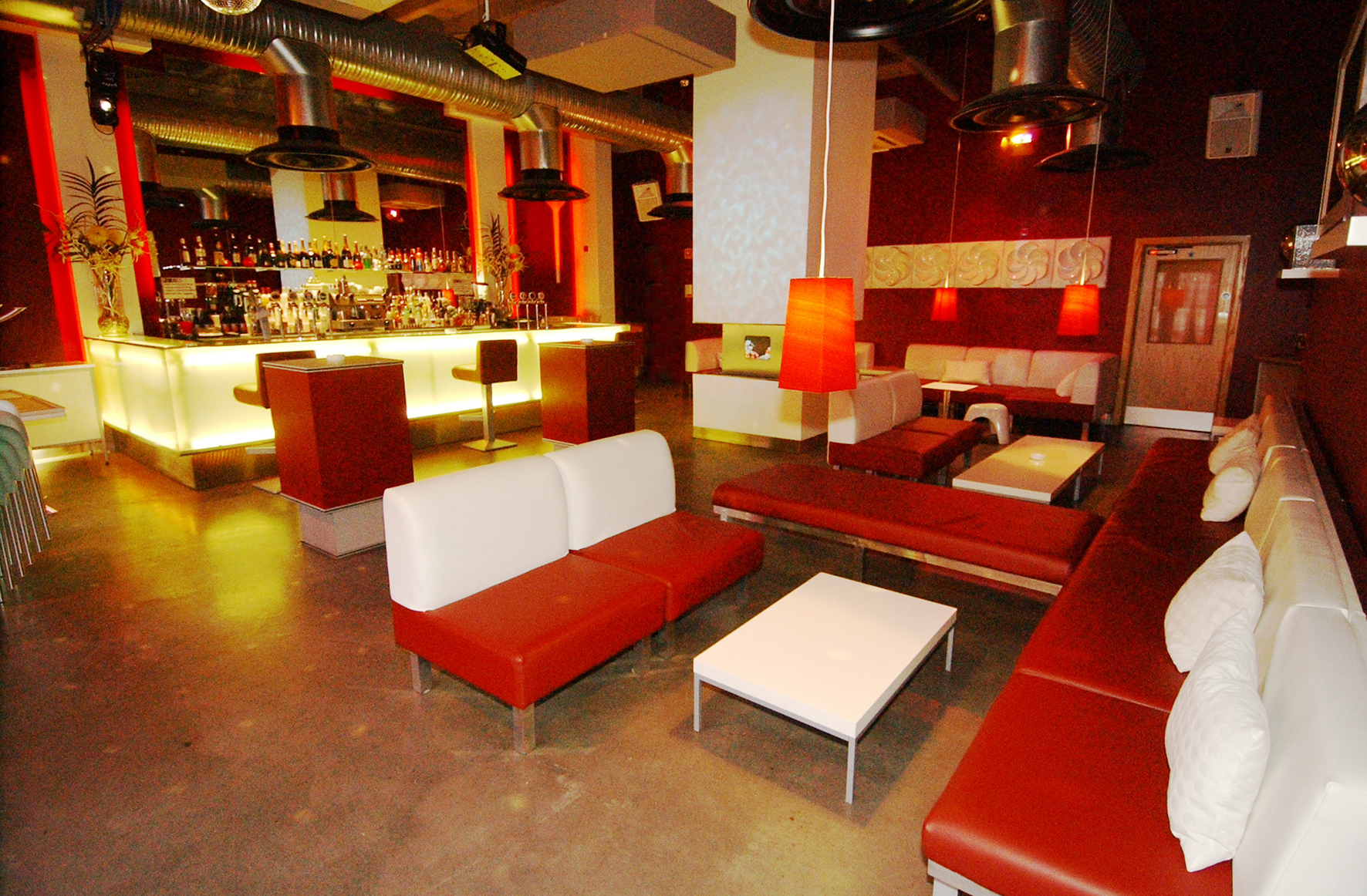 Modern lounge bar in Glee Club Birmingham, ideal for networking events and casual meetings.