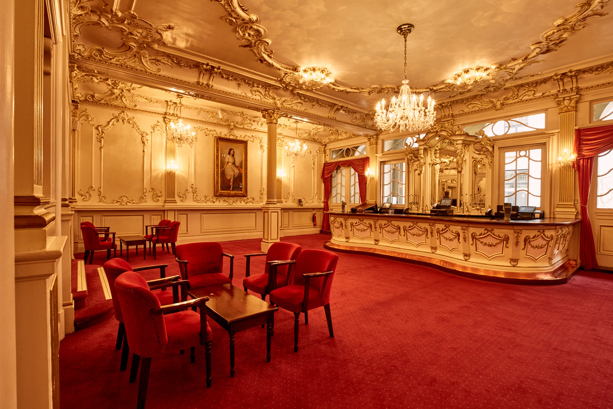 Elegant Val Parnell Bar at London Palladium, ideal for upscale networking events.