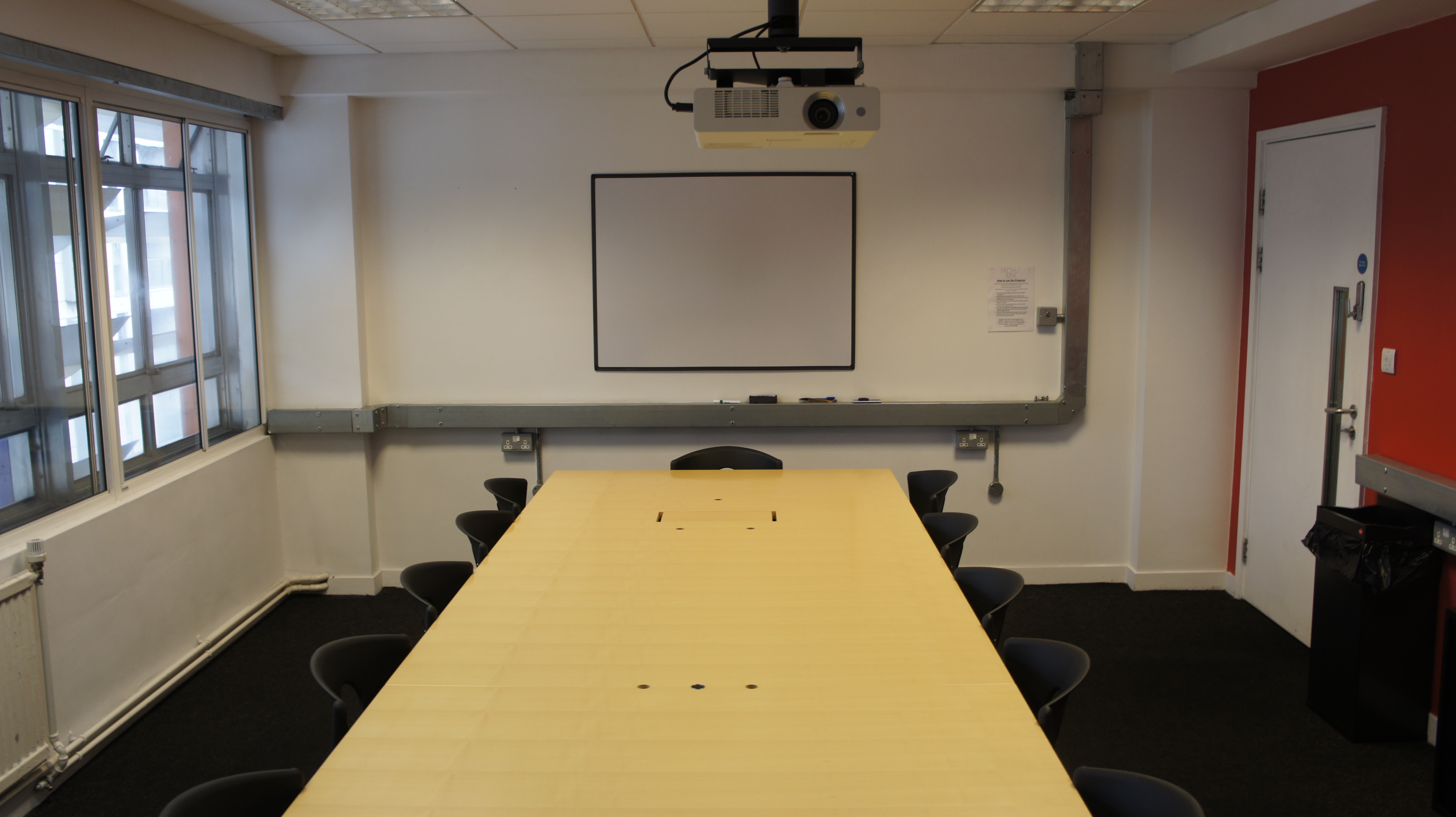 Boardroom - talwp4w0uet.JPG