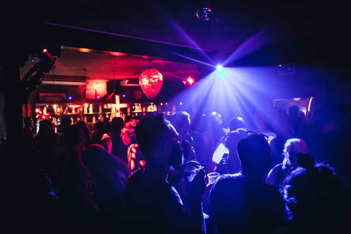 The Music Club Room - jc2qmj5z3dw.jpg