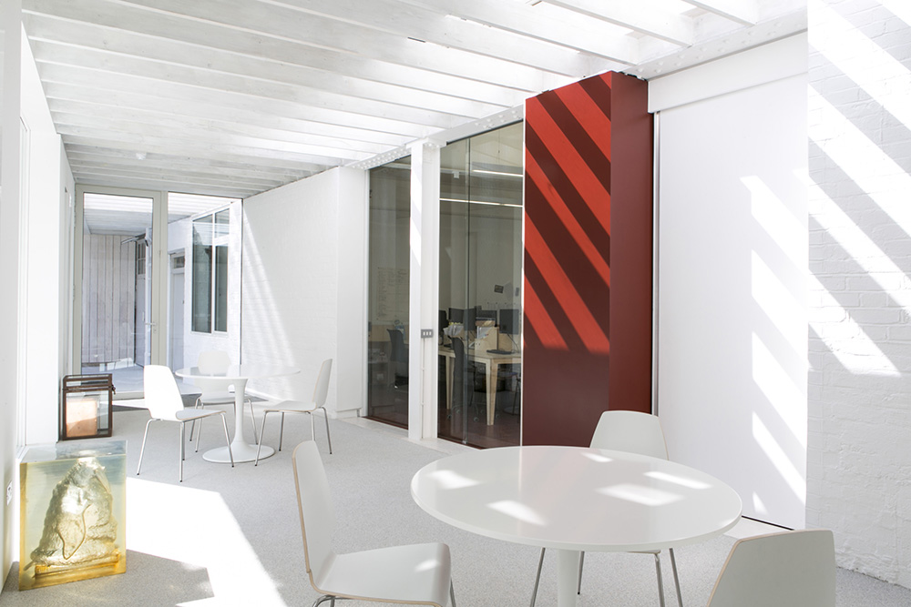 Courtyard Rooms  - 001234u23wp.jpg