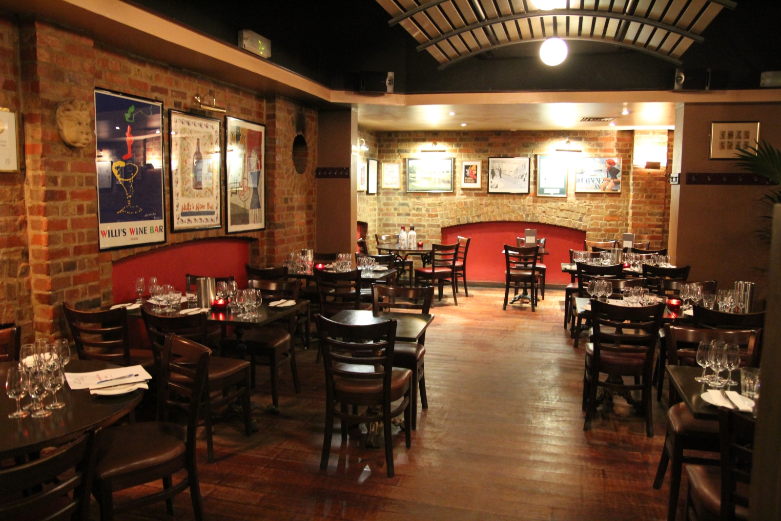 Cozy venue at Willy's Wine Bar, perfect for intimate gatherings and corporate events.