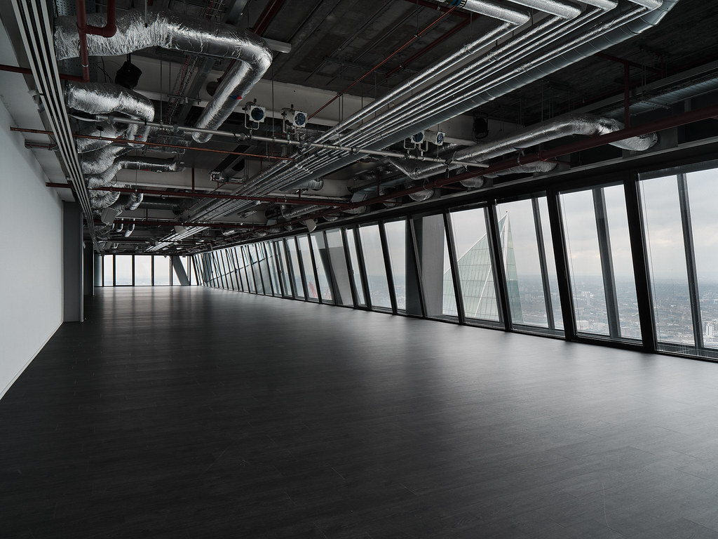 Landing 42 at the Leadenhall Building - image 6