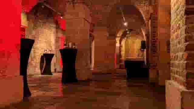 The Gallery in the Crypt