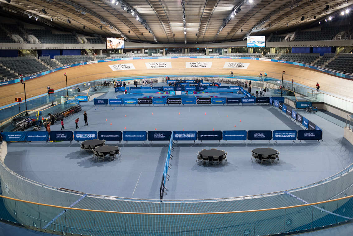 Velodrome Track Centre - 3pvykmytdv5.jpg