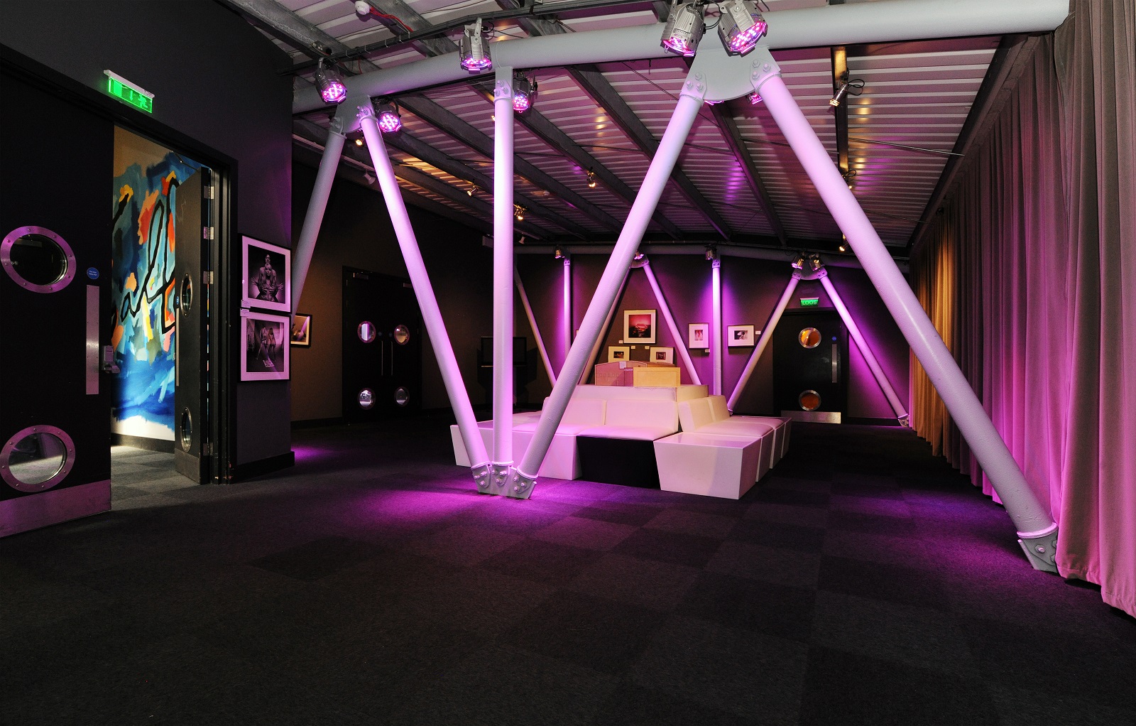 Smokehouse Gallery and Roof Terrace - 5uerbdpo55n.jpg