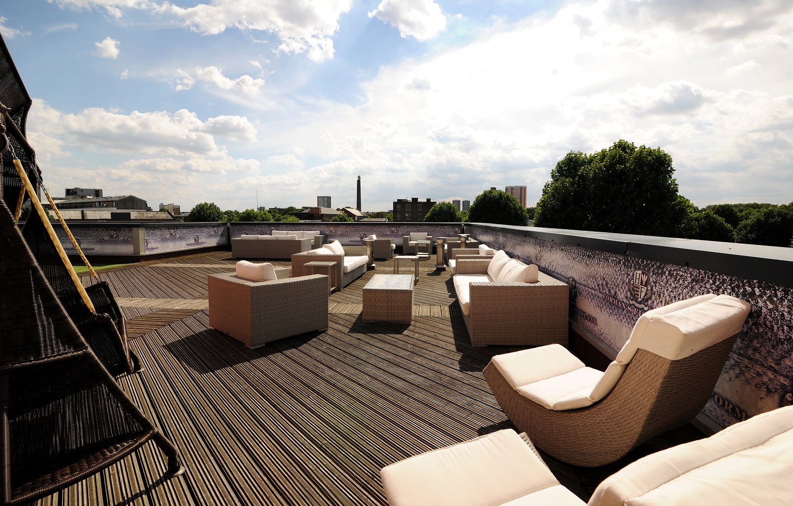 Smokehouse Gallery and Roof Terrace - eqgd3kgjhlx.jpg