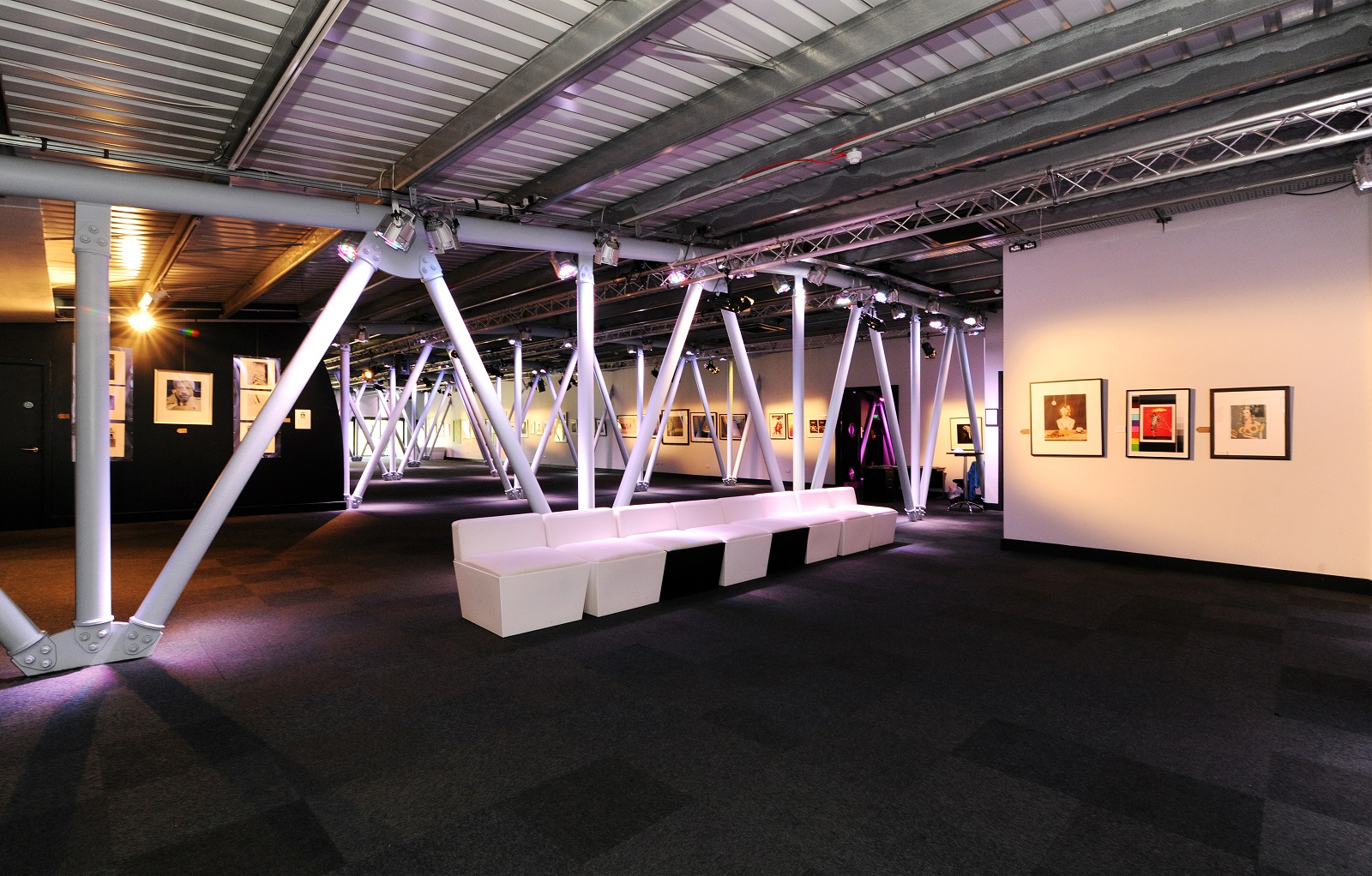 Smokehouse Gallery and Roof Terrace - l0jrncp2pzh.jpg
