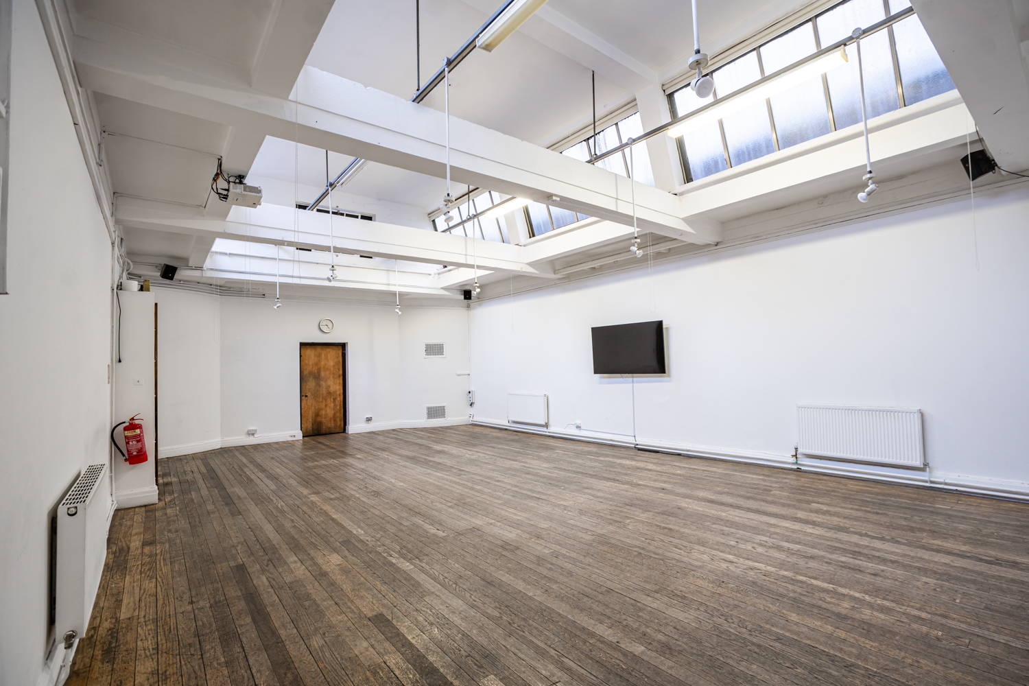 Brockway Room in Conway Hall: bright, versatile event space for workshops and meetings.