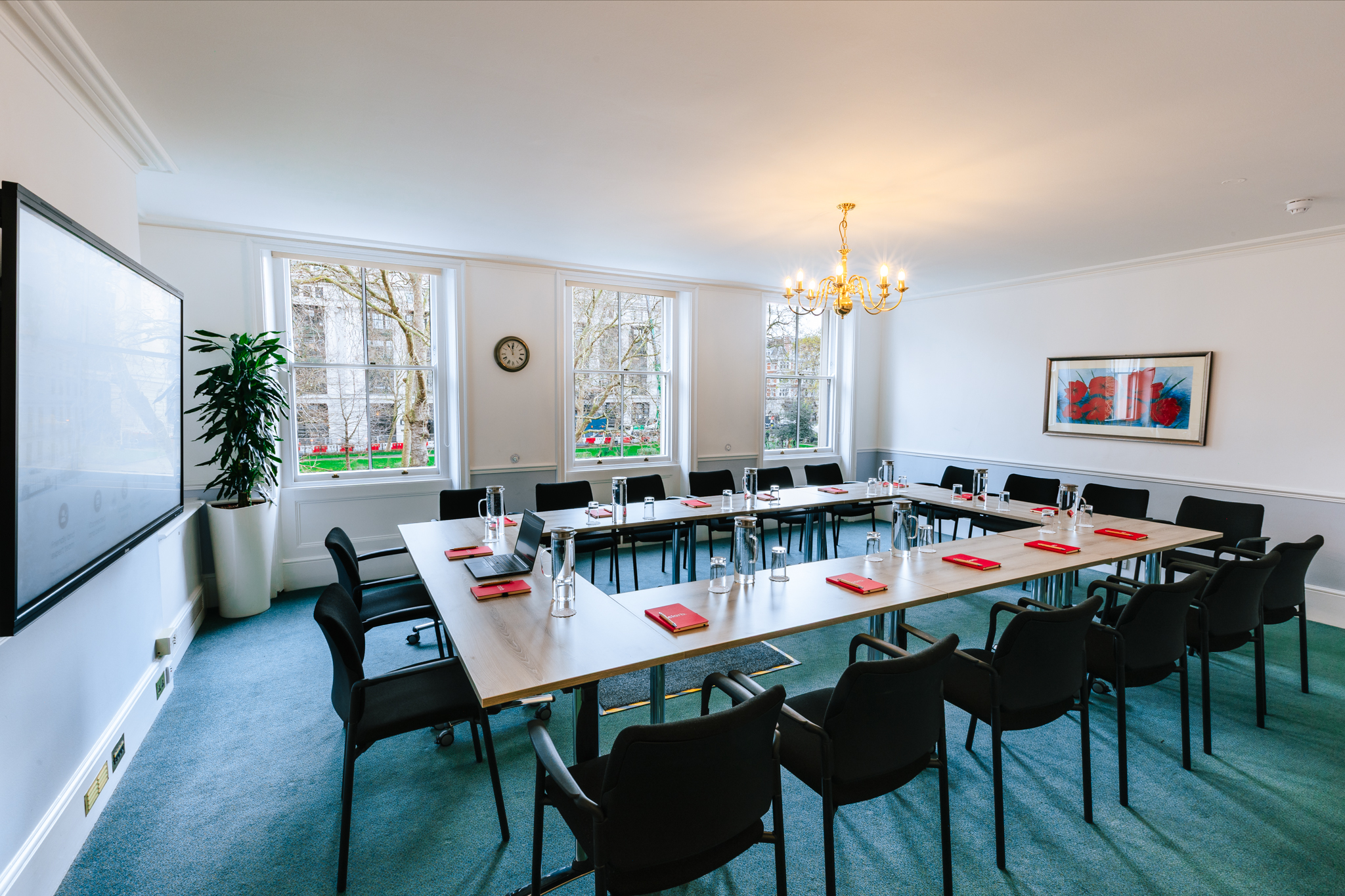 Saxon Sydney-Turner Room - r0kxarrxacd.jpg