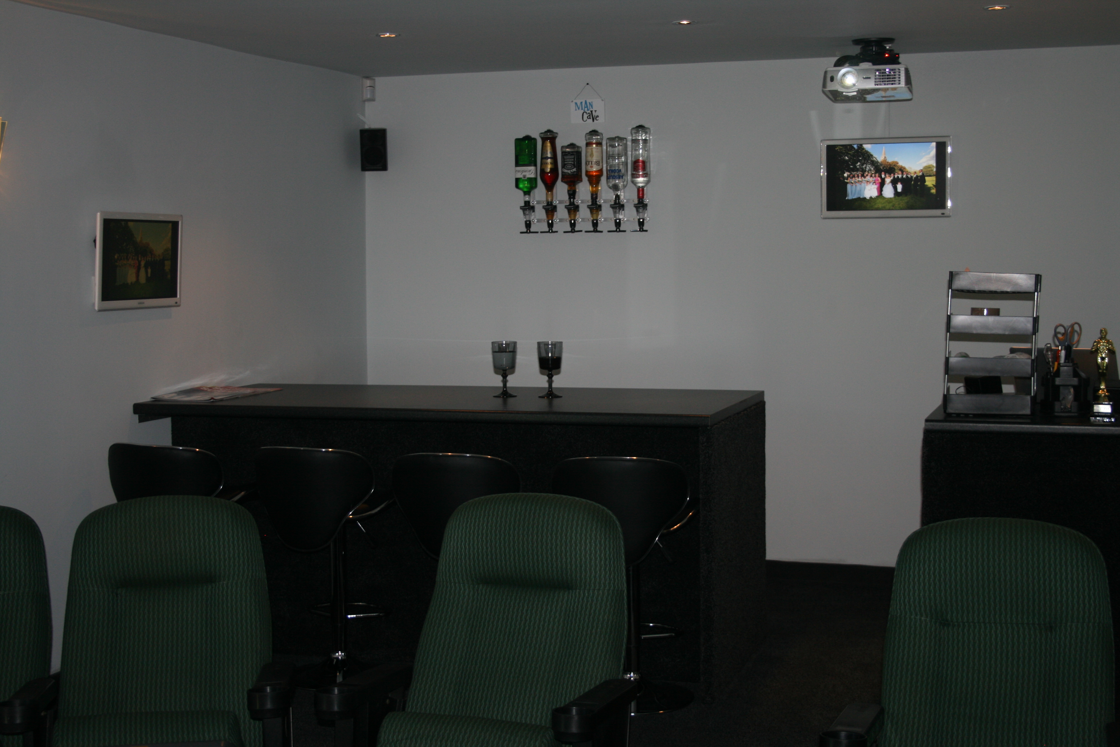 Modern meeting space at Elysion Cinemas with bar, ideal for networking events.