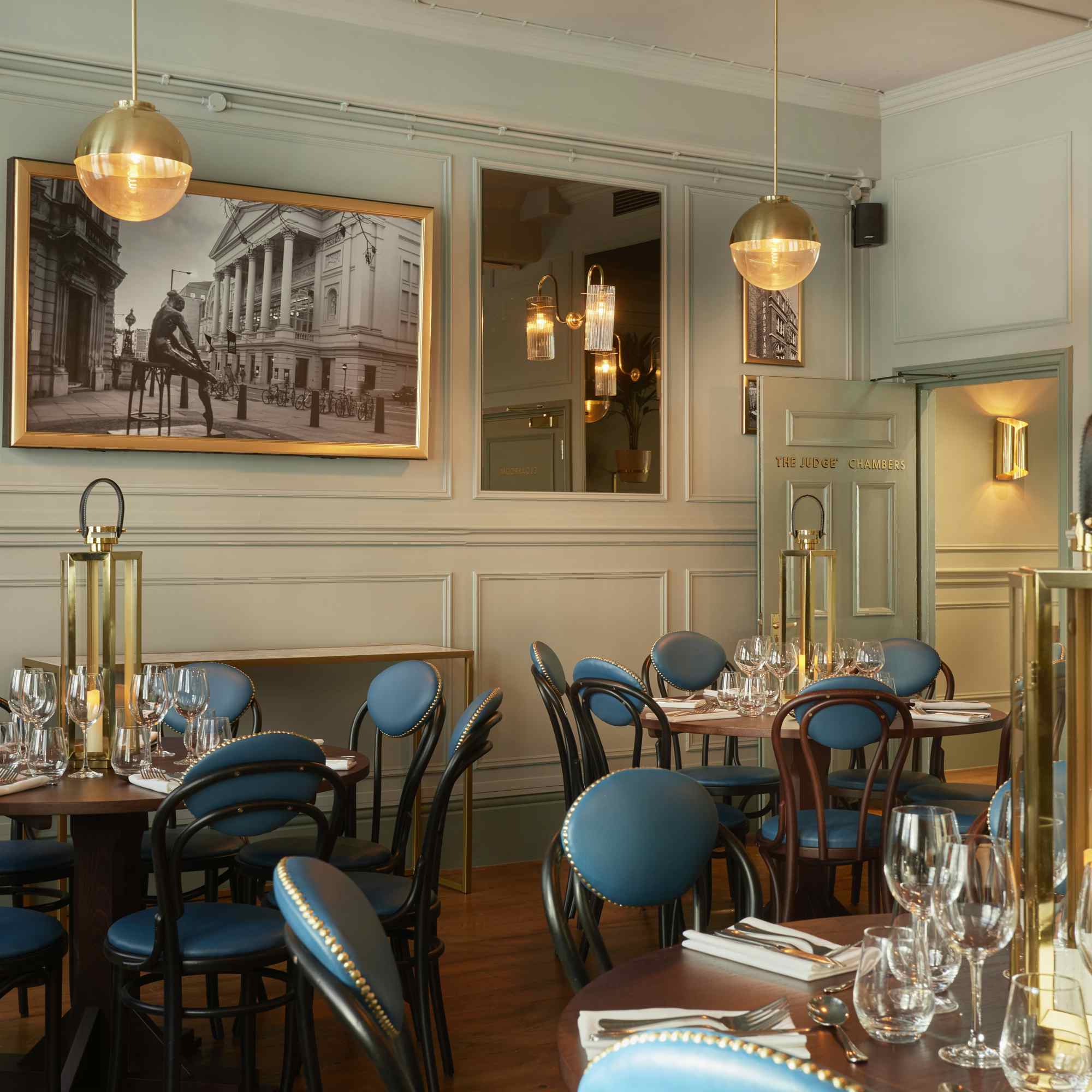 Elegant Judge's Chambers dining space in Covent Garden for corporate events and gatherings.