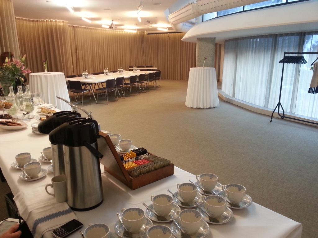 Garden Room at London Museum: organized meeting space with natural light, ideal for events.
