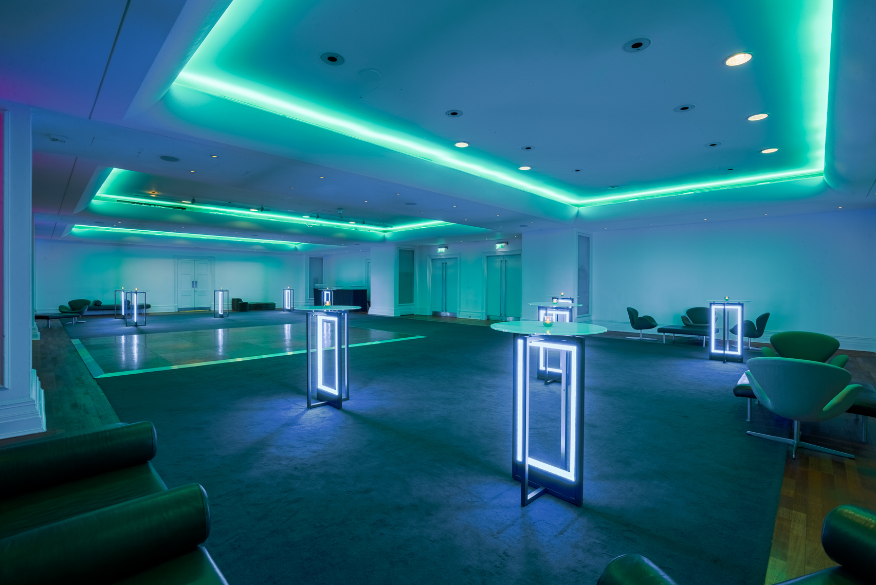 Great Eastern Suite at Andaz London: modern event space with flexible seating for meetings and receptions.