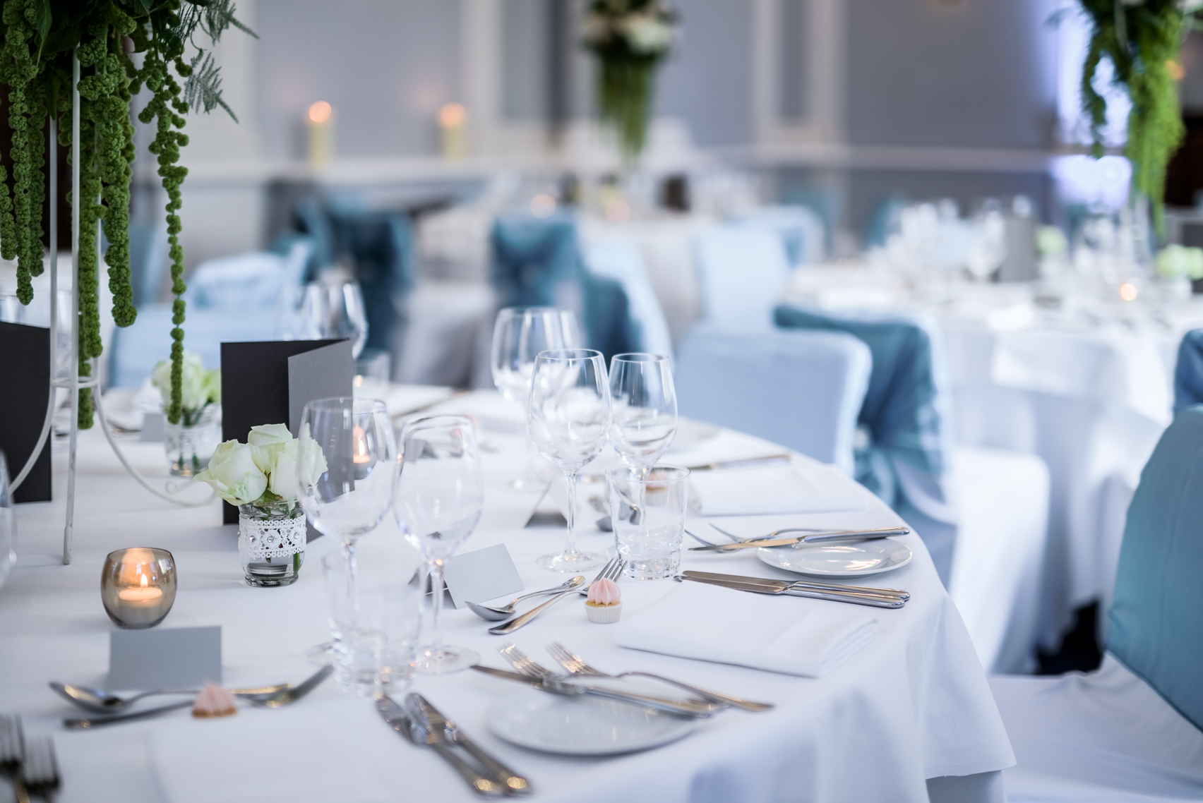 Elegant banquet table in Fenchurch Suite, ideal for weddings and corporate events.