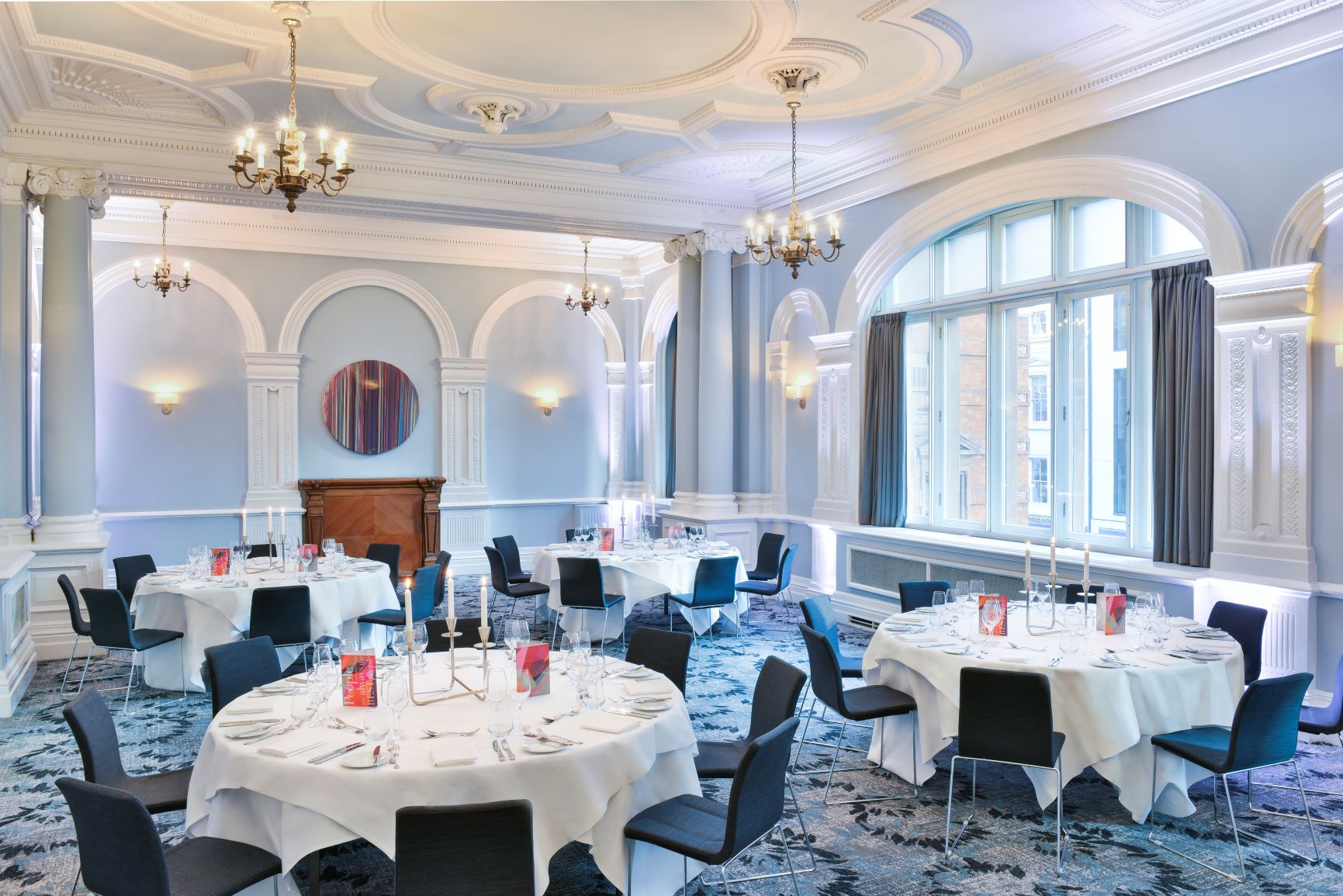 Fenchurch Suite at Andaz London: elegant event space for corporate meetings and dinners.